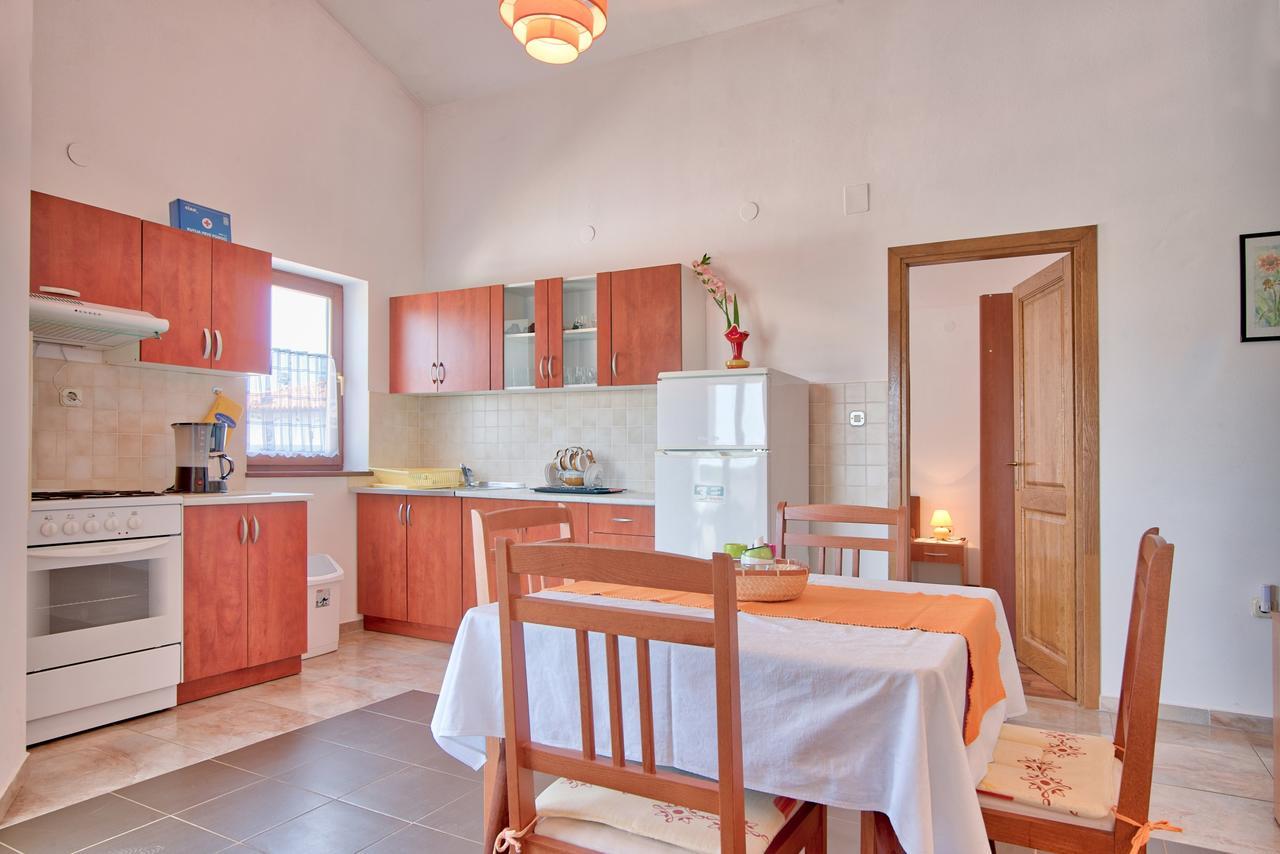 Maja Apartman *